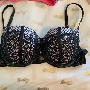 Victoria's Secret push-up leather & lace bra 36C